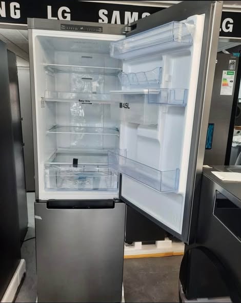 Samsung inverter Fridge Freezer photo 1