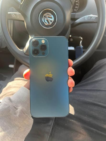 Iphone 12 Pro Max photo 2