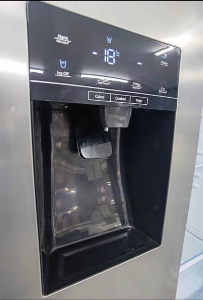 Hisense DoubleDoor Fridge photo 2