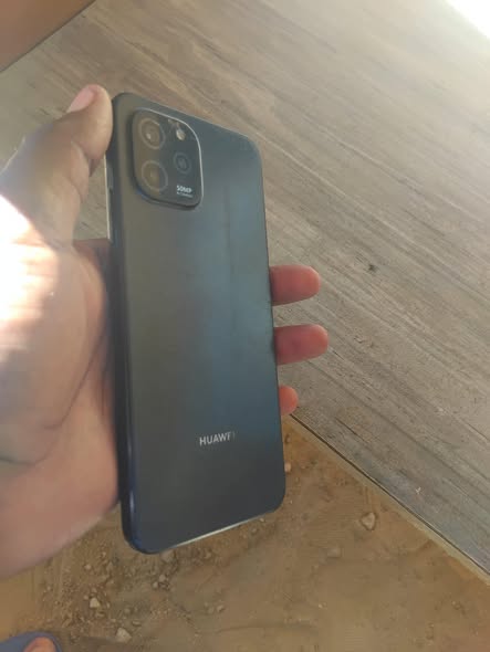 Huawei Y 61 photo 1