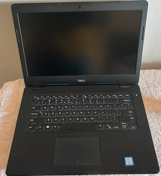 Dell laptop photo 3