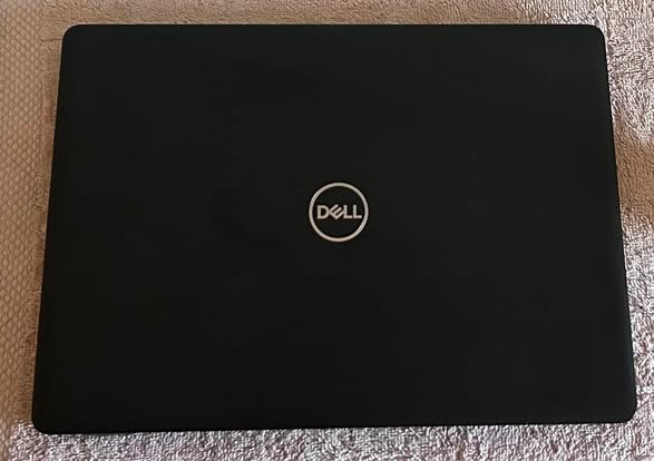 Dell laptop photo 1
