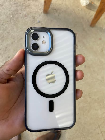 iPhone 12 64gb clean photo 2