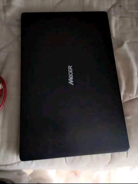 Meccer Laptop photo 2