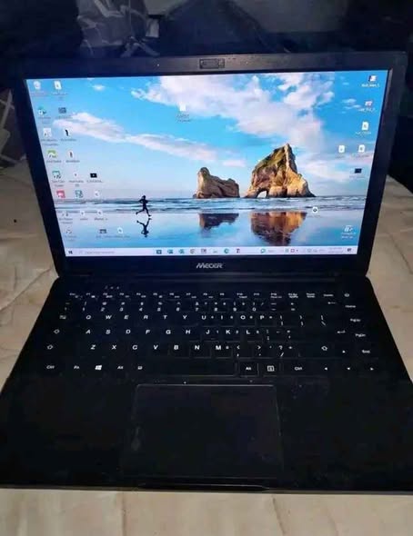 Meccer Laptop photo 1