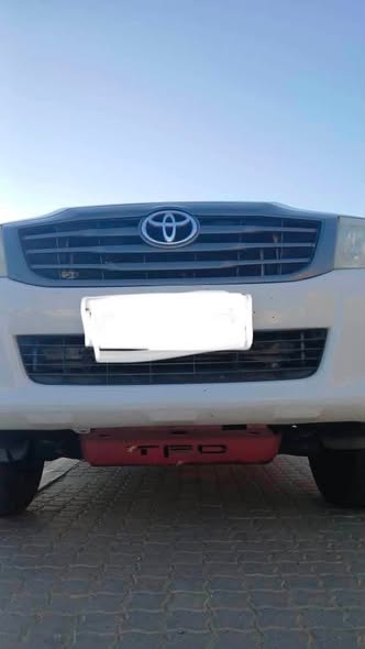 Toyota hilux skid plate photo 3