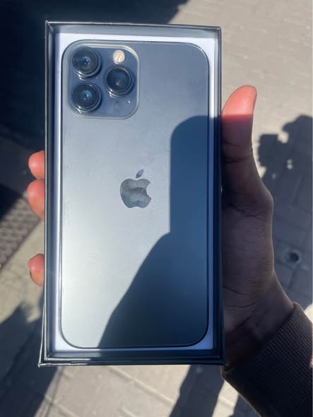 iPhone 13 pro max 256gb photo 3
