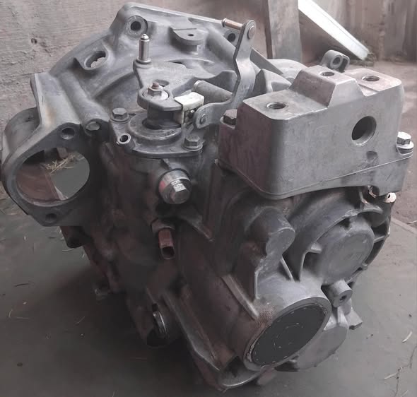 Golf 4manual 6speed gearbox in Rehoboth photo 5