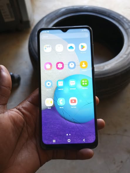 Samsung A02 photo 3
