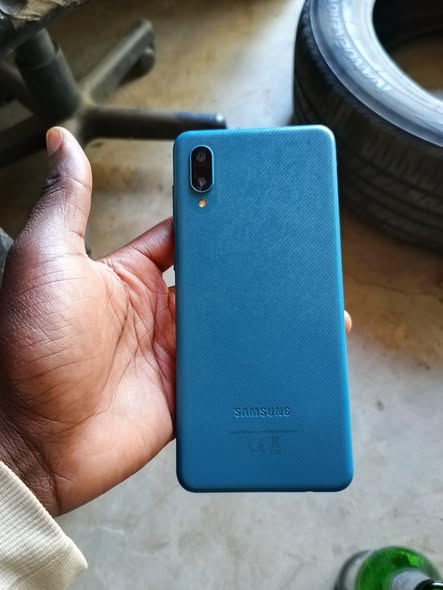 Samsung A02 photo 1