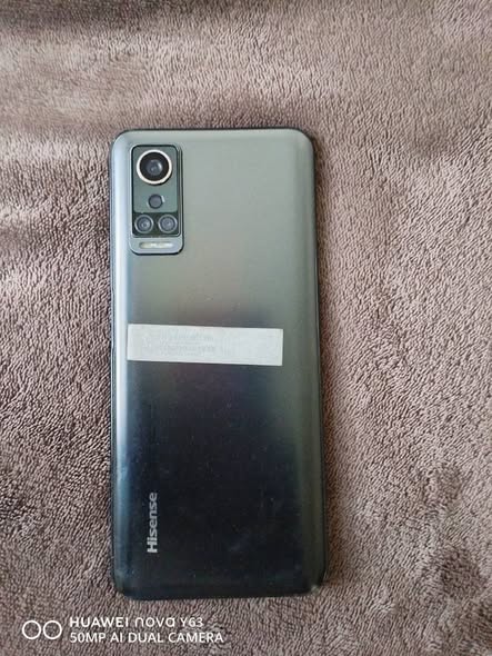 Hisence H60 infinity zoom 128GB photo 1