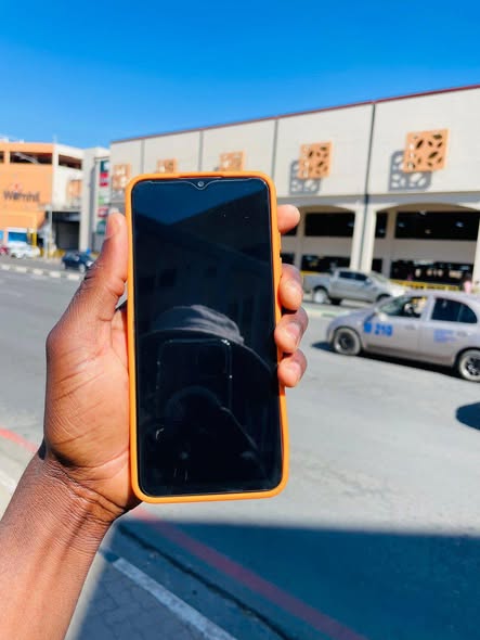 Samsung A04E photo 4