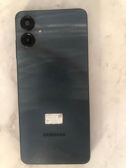 Samsung A06 photo 1