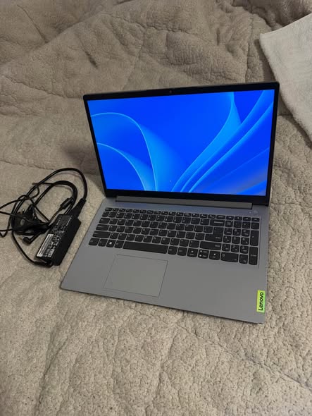Lenovo Laptop photo 1