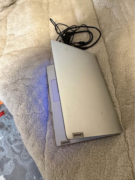 Lenovo Laptop photo 4