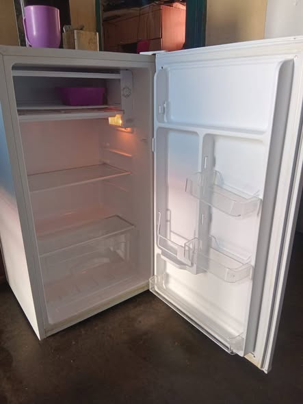 Bar fridge photo 2