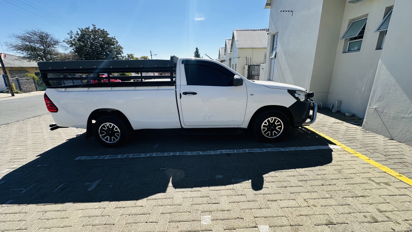 Toyota Hilux vvti 2.0 photo 2