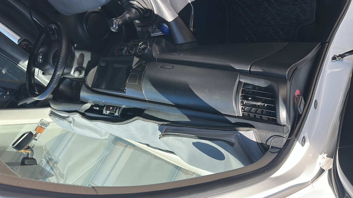 Toyota Hilux vvti 2.0 photo 8