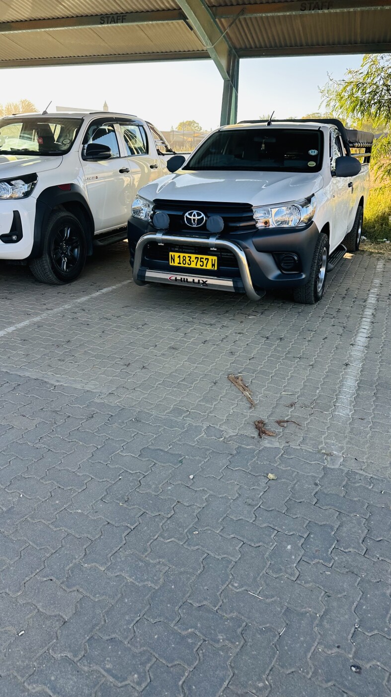 Toyota Hilux vvti 2.0 photo 1
