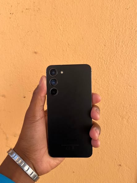 Samsung S23 Plus photo 3