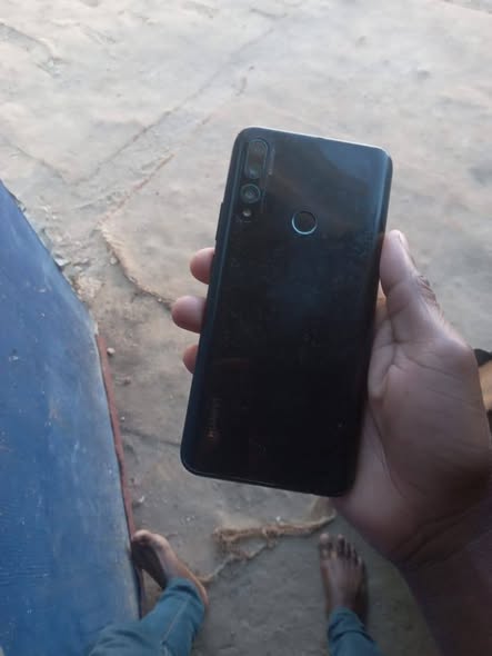 Huawei y9 prime  128gig photo 2