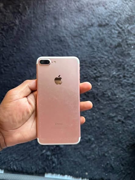 iPhone 7 Plus 32GB photo 2