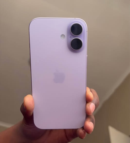 iPhone 17 photo 1