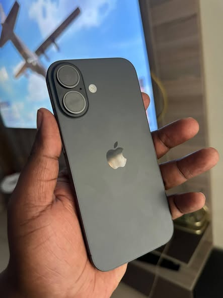 Iphone 17 photo 1