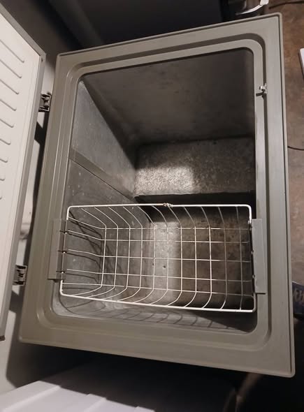 Kic deep freezer photo 1