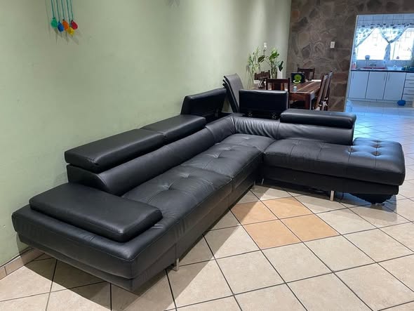 Premium L-Shaped Leather Couch photo 2