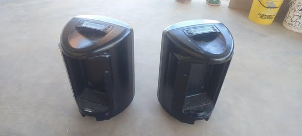 Selling 12inch Yamaha Speakers photo 3