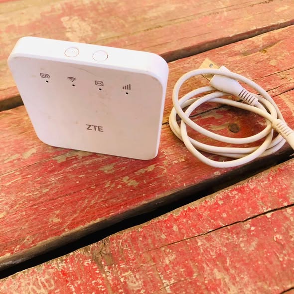 WiFi pocket photo 1