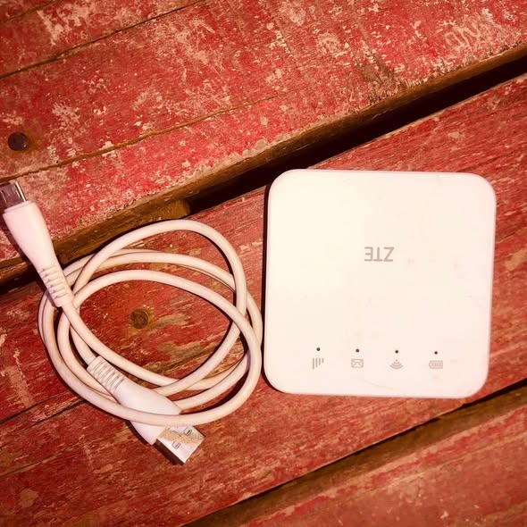 WiFi pocket photo 2