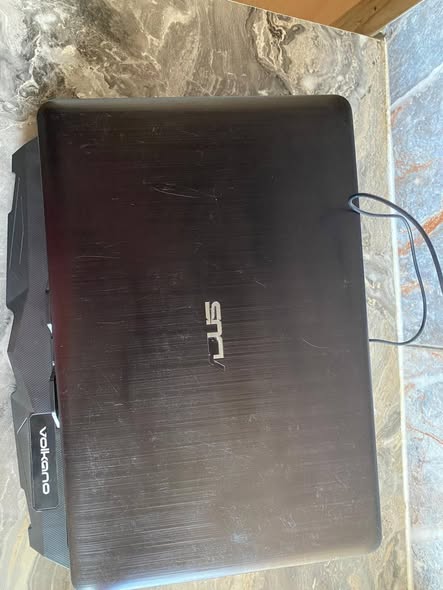 Asus laptop photo 1