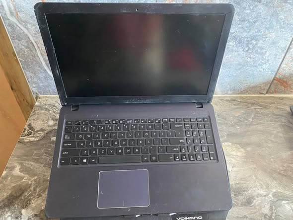Asus laptop photo 2