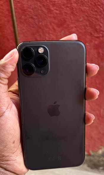 IPHONE 11 PRO photo 4