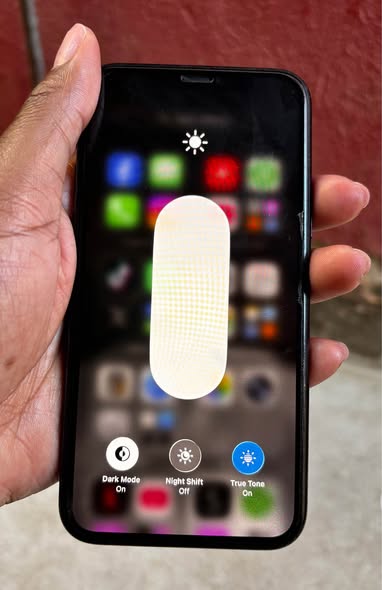 IPHONE 11 PRO photo 3