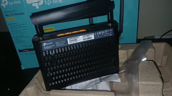 TP-Link 4G WiFi Router photo 4