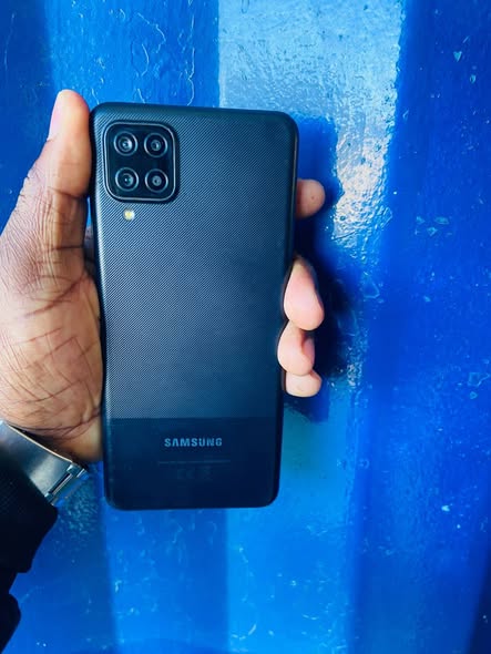 Samsung Galaxy A12 photo 1