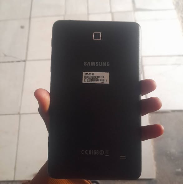 Samsung tablet photo 2
