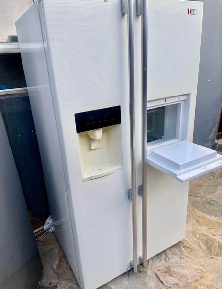 Samsung icon fridge freezer photo 2