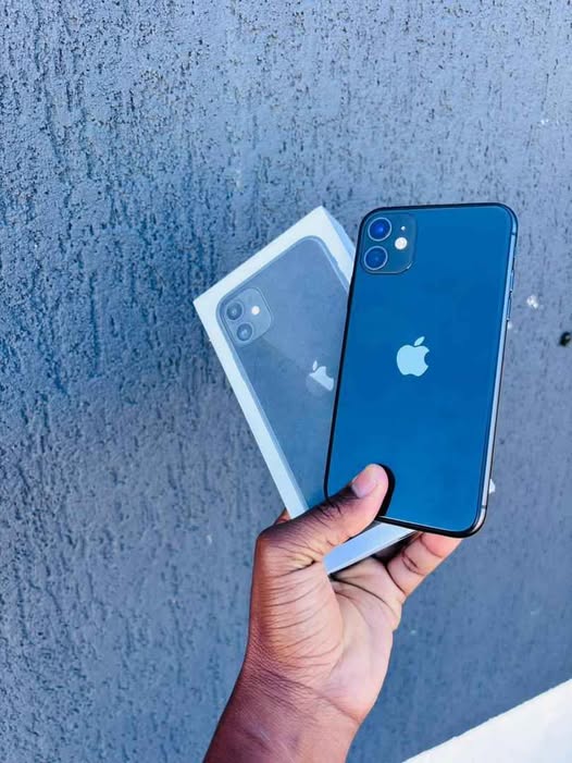 IPhone 11 128GB photo 1