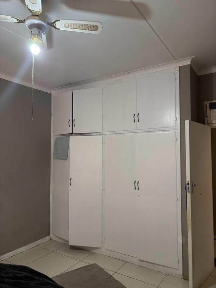 FREESTANDING HOUSE FOR SALE 📍Windhoek west photo 5
