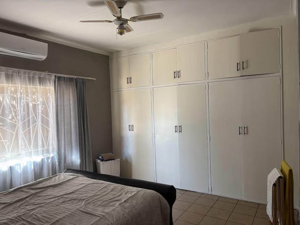 FREESTANDING HOUSE FOR SALE 📍Windhoek west photo 4