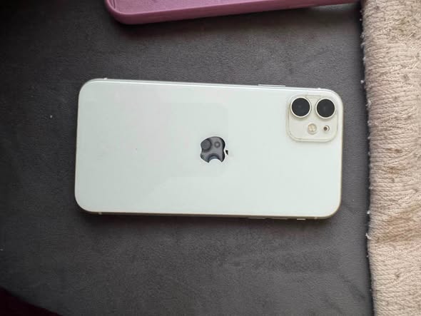 IPhone 11 photo 1