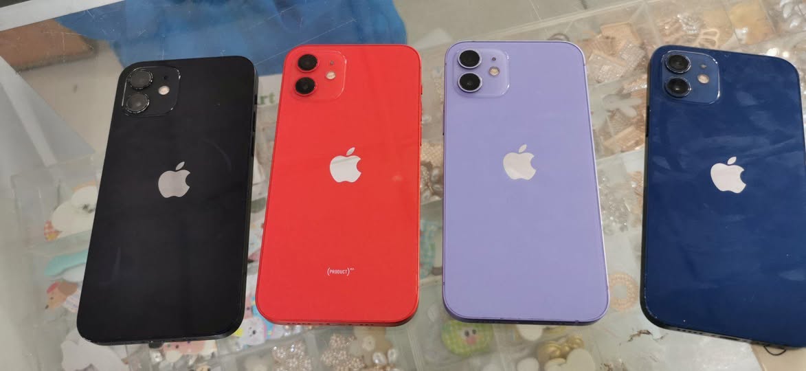 IPhone 12 photo 1