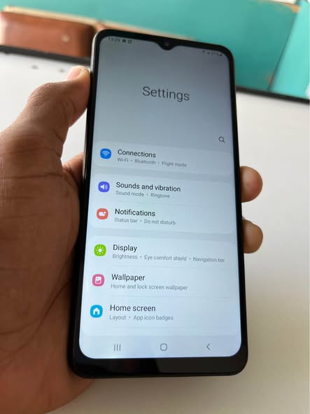 Samsung A02 photo 1