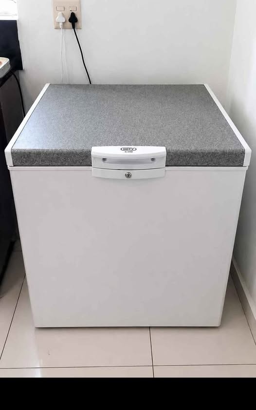 Deep freezer photo 1