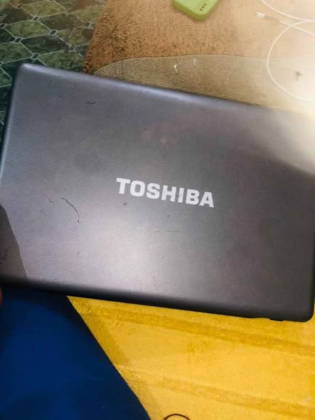 Toshiba laptop photo 2