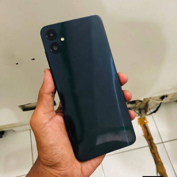 Samsung A05 photo 2